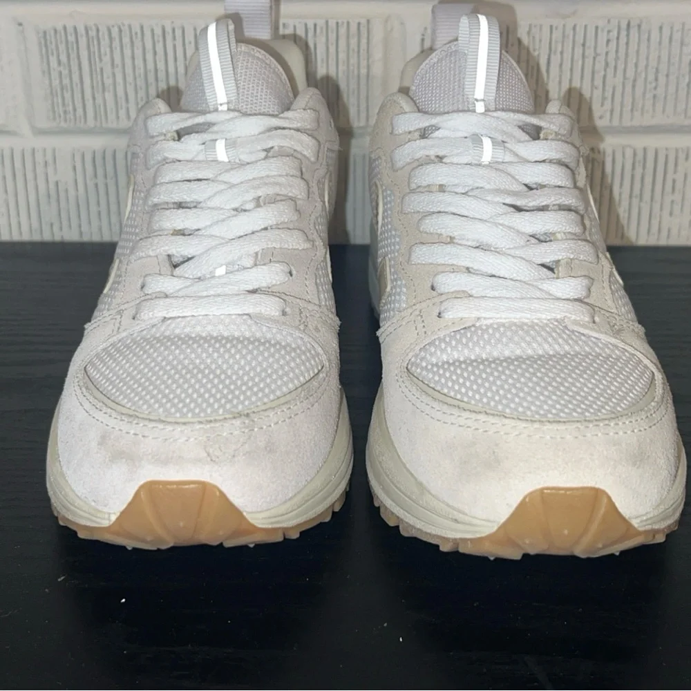 VEJA VENTURI WHITE PIERRE NATURAL